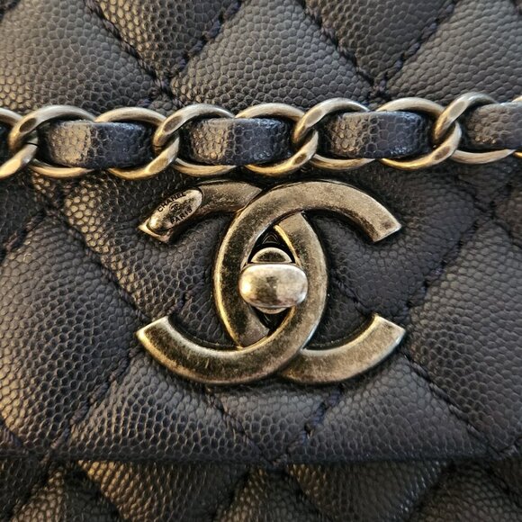 Chanel Caviar Quilted Navy Blue Flap-bag, Authentic - Picture 16 of 16